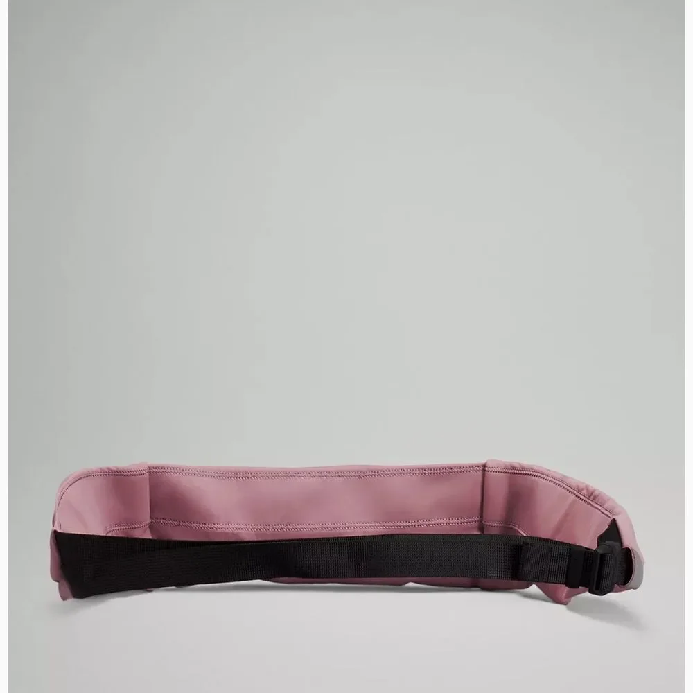 🍋LULULEMON ATHLETICA | Fast and Free Running Belt in Vintage Mauve - Picture 8 of 9